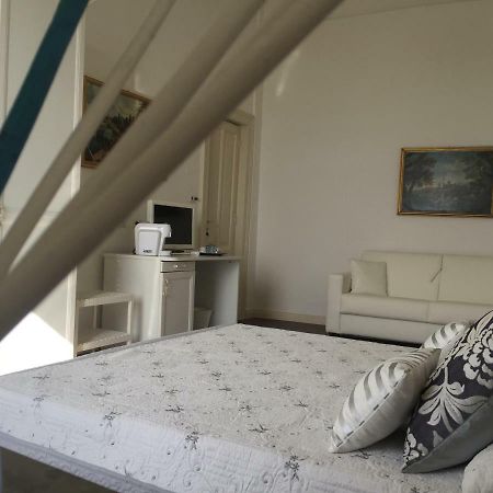 B&B Di Mare E D'Azzurro Salerno Exteriér fotografie
