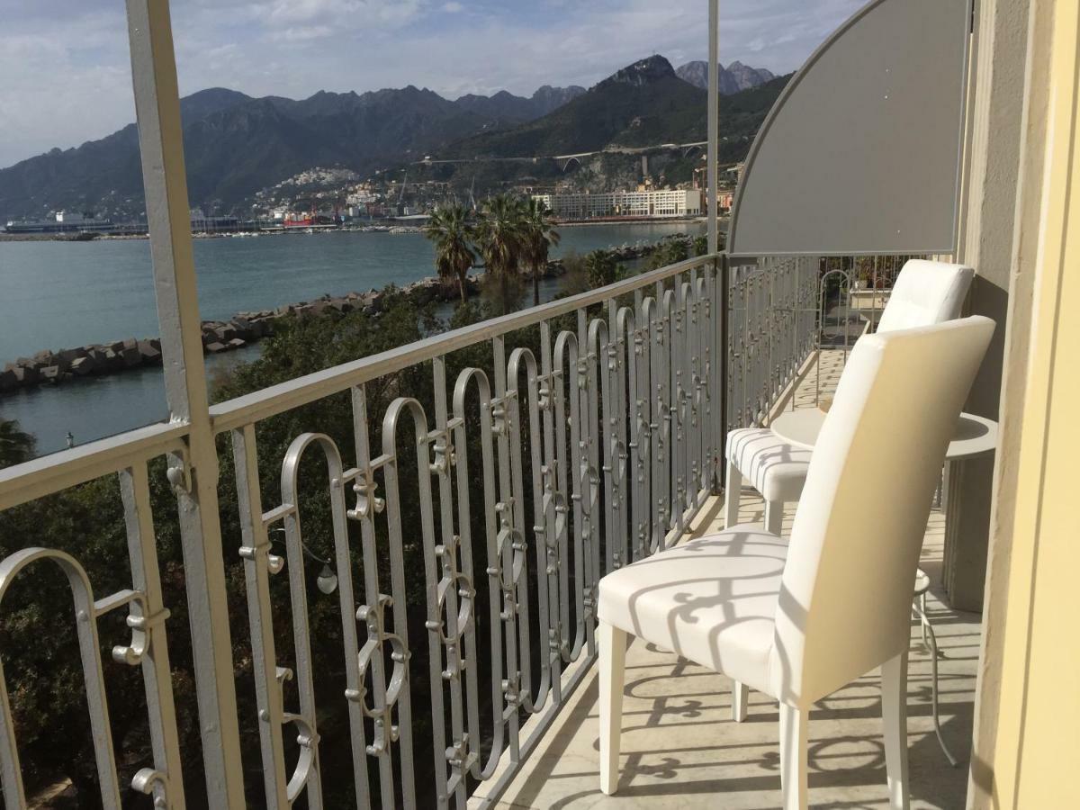 B&B Di Mare E D'Azzurro Salerno Exteriér fotografie
