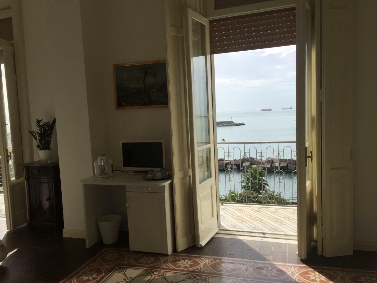 B&B Di Mare E D'Azzurro Salerno Exteriér fotografie