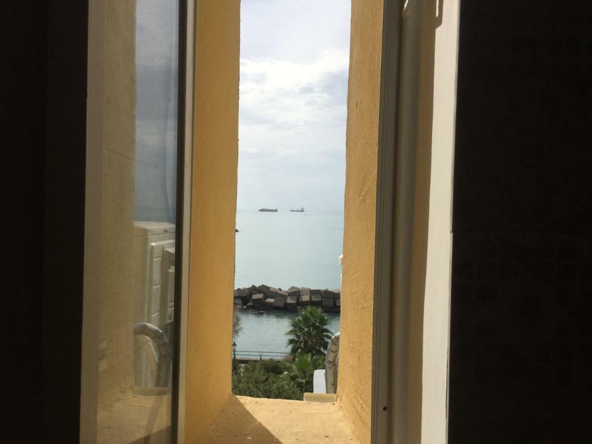 B&B Di Mare E D'Azzurro Salerno Exteriér fotografie